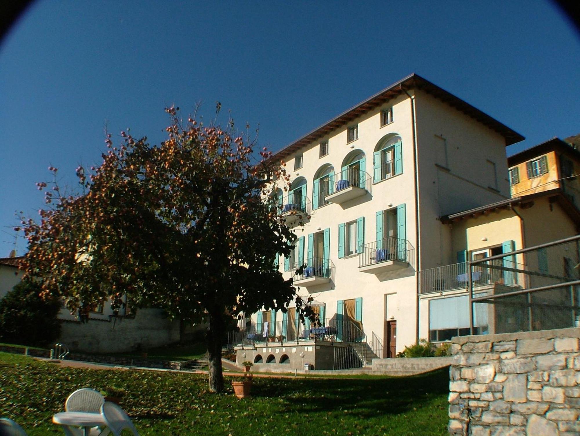 Residence Celeste Mezzegra Exteriér fotografie